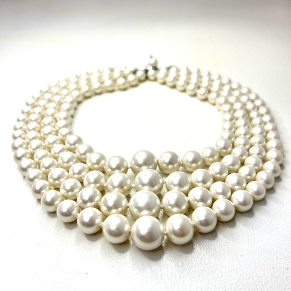 Vintage 4 Strands  of Faux White Pearls 14” Max - Picture 3 of 8
